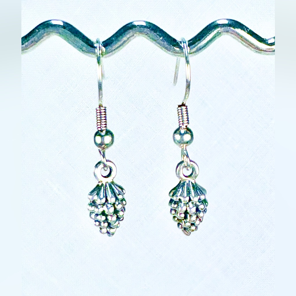 Handcrafted Women Earrings Pierced Silver Charms Winter Themed 10$